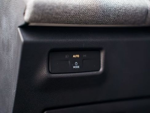 Used 2025 Volkswagen Tiguan S AWD/4WD image 30