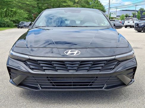 Used 2024 Hyundai Elantra SEL FWD image 28
