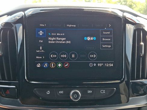 Used 2023 Chevrolet Traverse LT w/ LPO, Floor Liner Package image 16