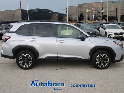 Certified 2025 Subaru Forester Premium w/ Convenience Package #1 AWD/4WD image 4