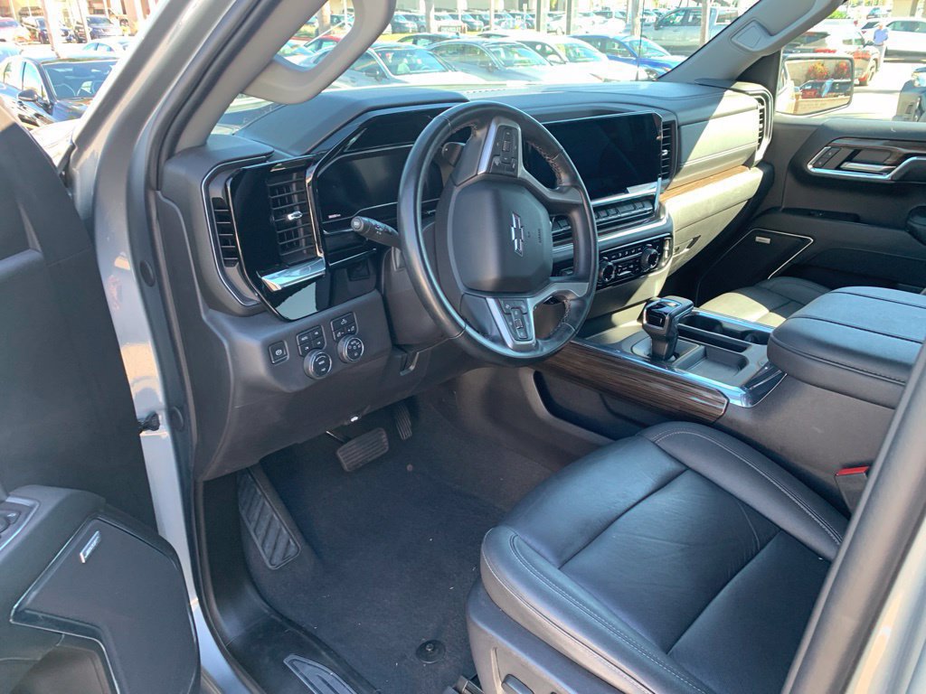 Used 2024 Chevrolet Silverado 1500 RST w/ Convenience Package II AWD/4WD image 10