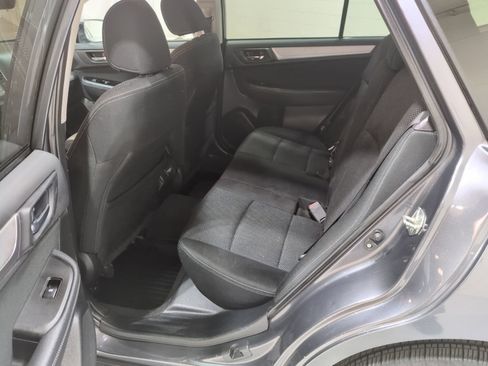 Used 2018 Subaru Outback 2.5i Premium AWD/4WD image 15