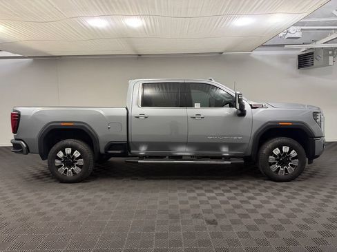 Used 2025 GMC Sierra 2500 Denali AWD/4WD image 8