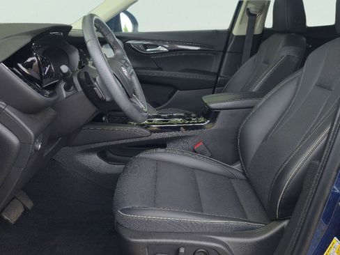 Used 2022 Buick Envision Essence w/ Safety Package FWD image 13