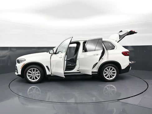 Used 2019 BMW X5 xDrive40i w/ Convenience Package AWD/4WD image 35