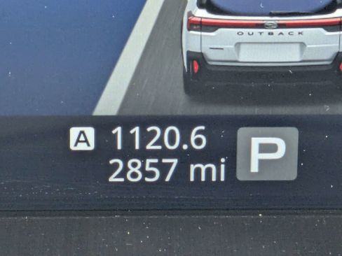 Certified 2026 Subaru Outback Limited w/ Premium/Limited Package 2 AWD/4WD image 32