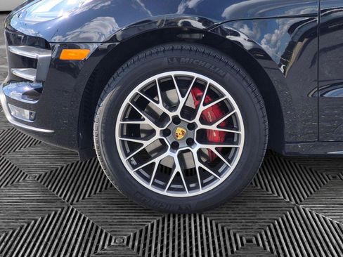 Used 2017 Porsche Macan Turbo AWD/4WD image 9