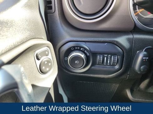Used 2018 Jeep Wrangler Sport image 35