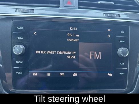 Used 2019 Volkswagen Tiguan SE w/ Panoramic Sunroof Package image 25