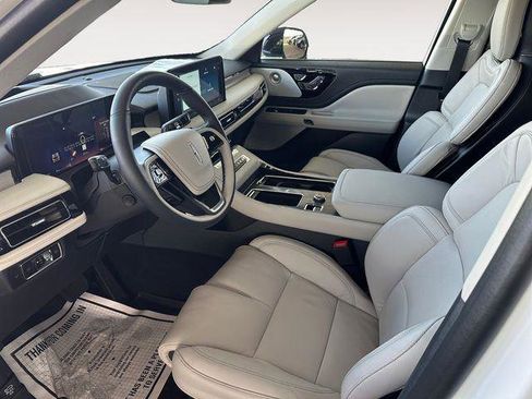 New 2026 Lincoln Aviator Reserve AWD/4WD image 9