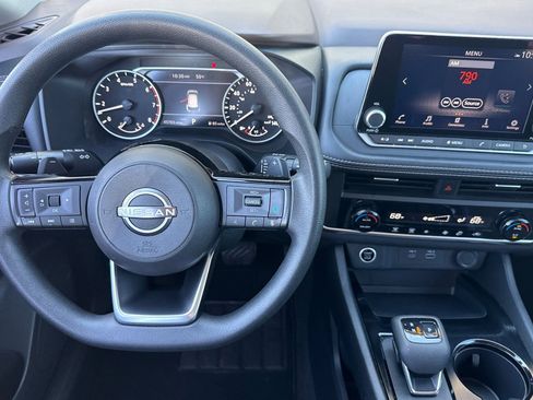 Used 2023 Nissan Rogue SV AWD/4WD image 14