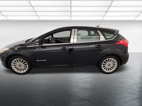 Used 2017 Ford Focus Electric Hatchback FWD image 4