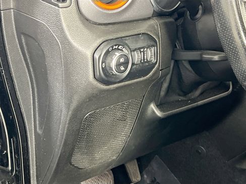 Used 2020 Jeep Gladiator Mojave AWD/4WD image 10