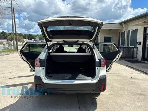 Used 2022 Subaru Outback Premium AWD/4WD image 16