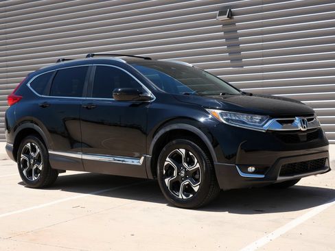 Used 2018 Honda CR-V Touring image 1