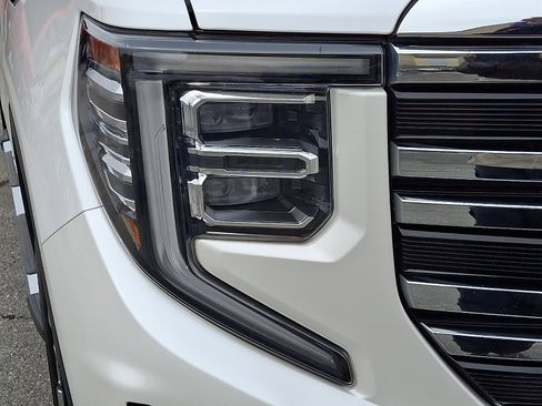 Certified 2023 GMC Sierra 1500 SLT w/ SLT Premium Package image 9