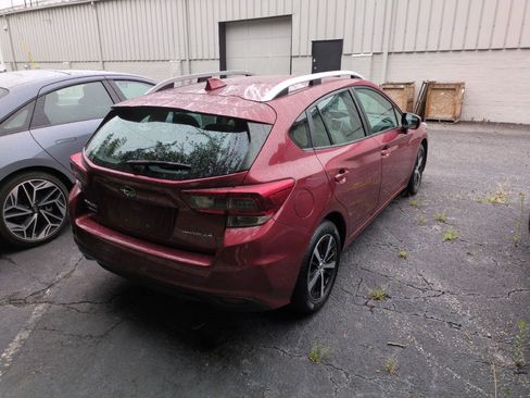 Used 2021 Subaru Impreza 2.0i Premium AWD/4WD image 4