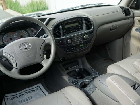 Used 2003 Toyota Sequoia Limited AWD/4WD image 31