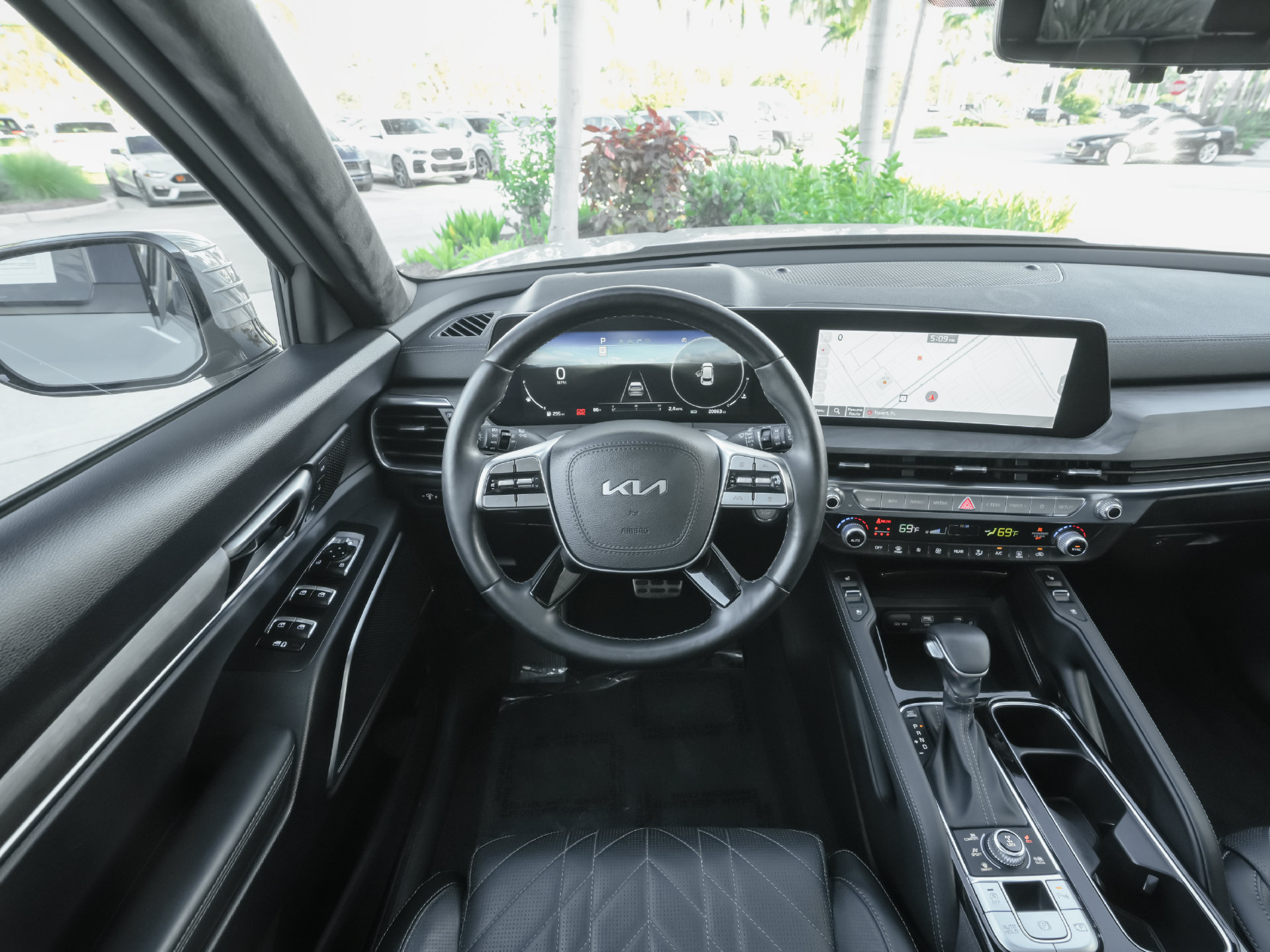 Used 2025 Kia Telluride SX Prestige X-Pro AWD/4WD image 12