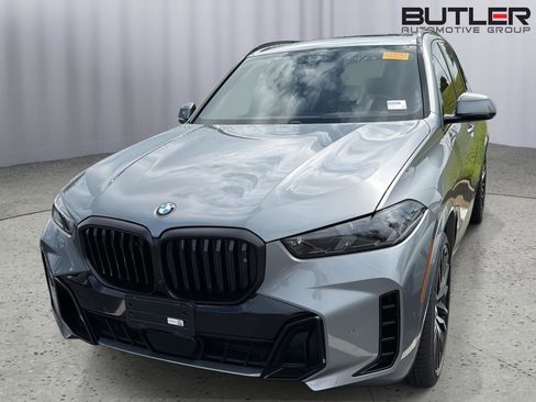 Used 2024 BMW X5 sDrive40i w/ M Sport Package RWD image 3