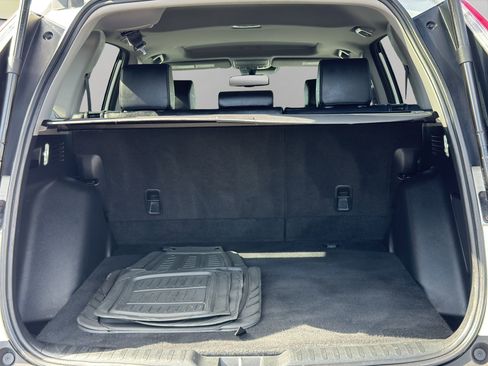 Used 2018 Honda CR-V Touring image 18