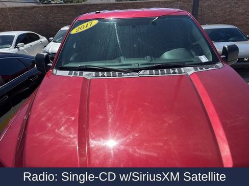 Used 2017 Ford F150 XLT w/ Equipment Group 302A Luxury image 4