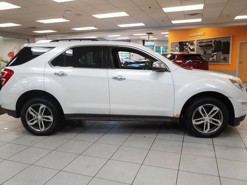 Used 2016 Chevrolet Equinox LTZ w/ Enhanced Convenience Package AWD/4WD image 14