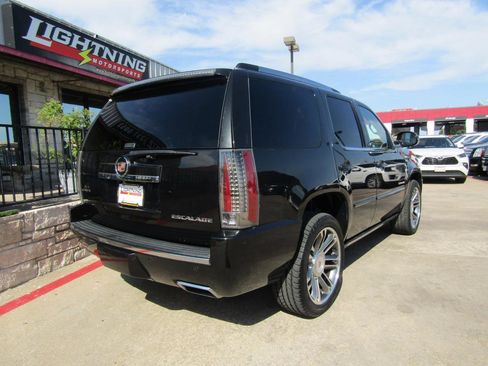 Used 2013 Cadillac Escalade Premium AWD/4WD image 4