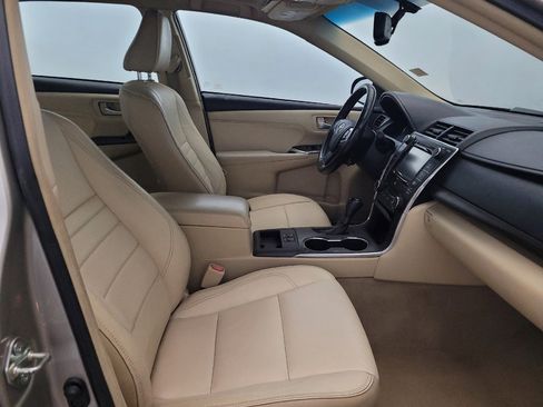 Used 2017 Toyota Camry XLE w/ Moonroof Package FWD image 21