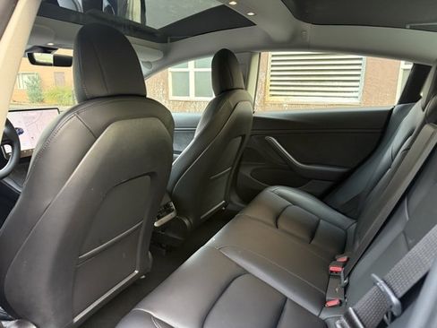 Used 2021 Tesla Model 3 Long Range image 19