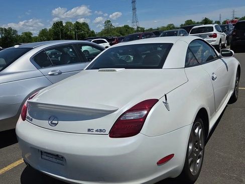 Used 2007 Lexus SC 430 Convertible RWD image 3
