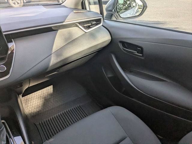 Certified 2025 Toyota Corolla LE FWD image 18