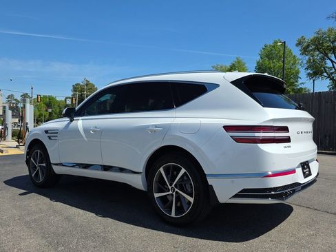 Used 2025 Genesis GV80 2.5T Advanced image 3