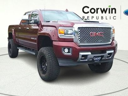 Used 2017 GMC Sierra 2500 Denali w/ Duramax Plus Package