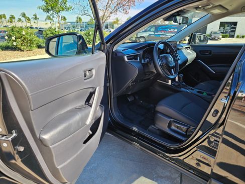 Used 2024 Toyota Corolla Cross LE image 15