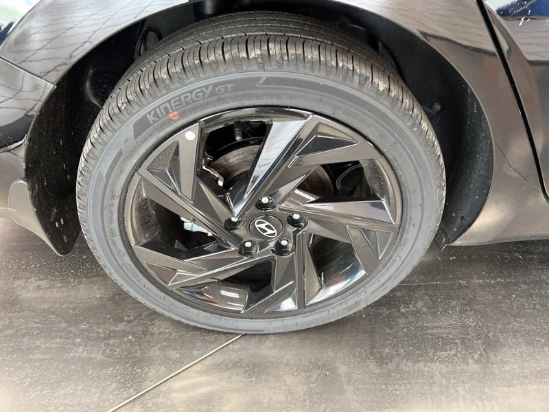 New 2026 Hyundai Elantra SEL FWD image 9