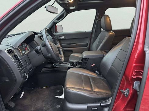 Used 2011 Ford Escape Limited w/ 302A Rapid Spec Order Code FWD image 12