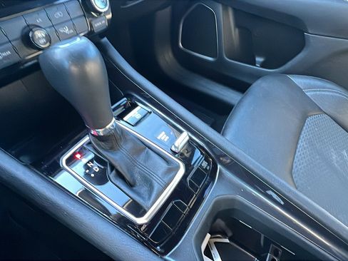 Used 2024 Jeep Compass Latitude image 29