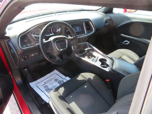 Used 2015 Dodge Challenger SXT w/ Super Sport Group (SS/T) image 11
