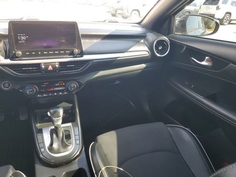 Used 2023 Kia Forte GT-Line w/ GT-Line Technology Package image 11