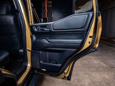 Used 2025 Toyota Land Cruiser image 38