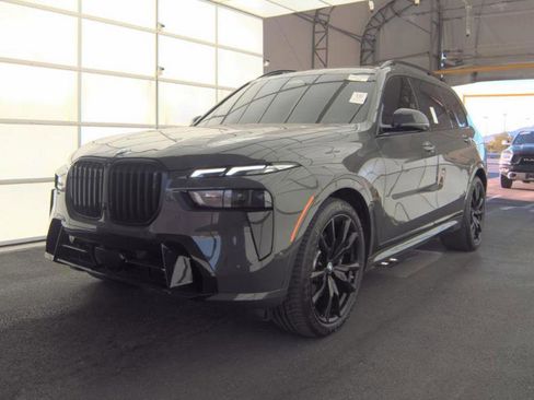 Used 2024 BMW X7 xDrive40i w/ Executive Package AWD/4WD image 1