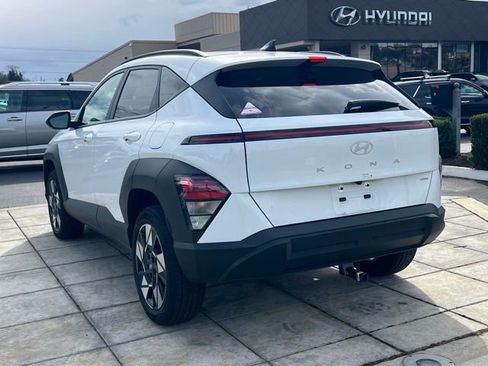 Used 2025 Hyundai Kona SEL image 9