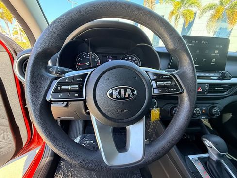 Used 2021 Kia Forte LXS image 29