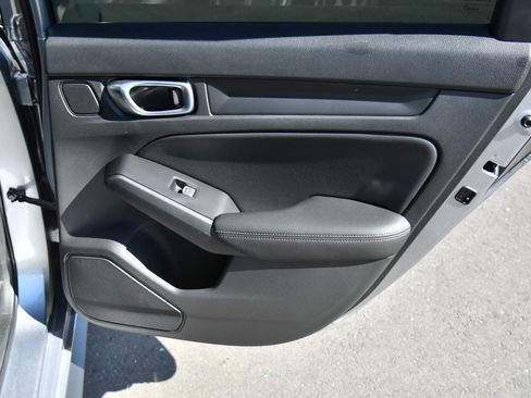 Used 2024 Honda Civic EX-L image 39