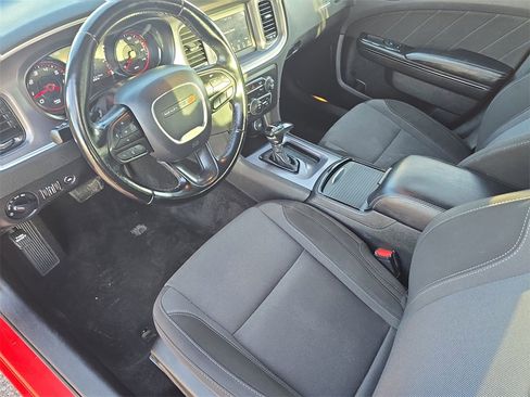 Used 2020 Dodge Charger SXT w/ Blacktop Package image 16