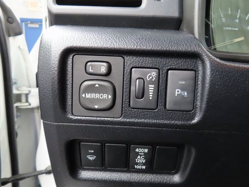 Used 2019 Toyota 4Runner Limited image 36