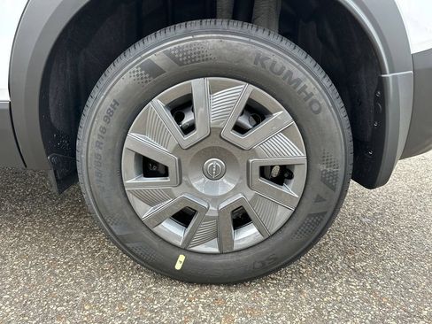Used 2026 Nissan Kicks S FWD image 19
