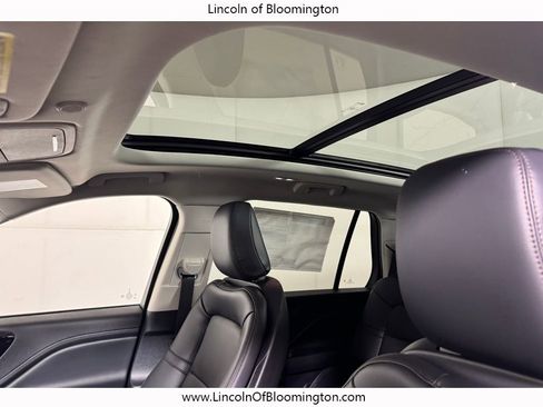 New 2026 Lincoln Aviator AWD image 24