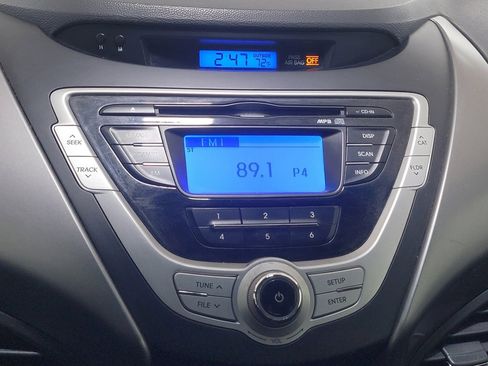 Used 2012 Hyundai Elantra Limited image 22